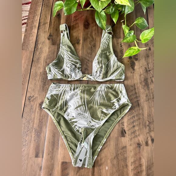 Fashion Nova Women’s Bathing Suit Burnt Orange Size XS TOP/ BOTTOM NWT - Picture 2 of 7